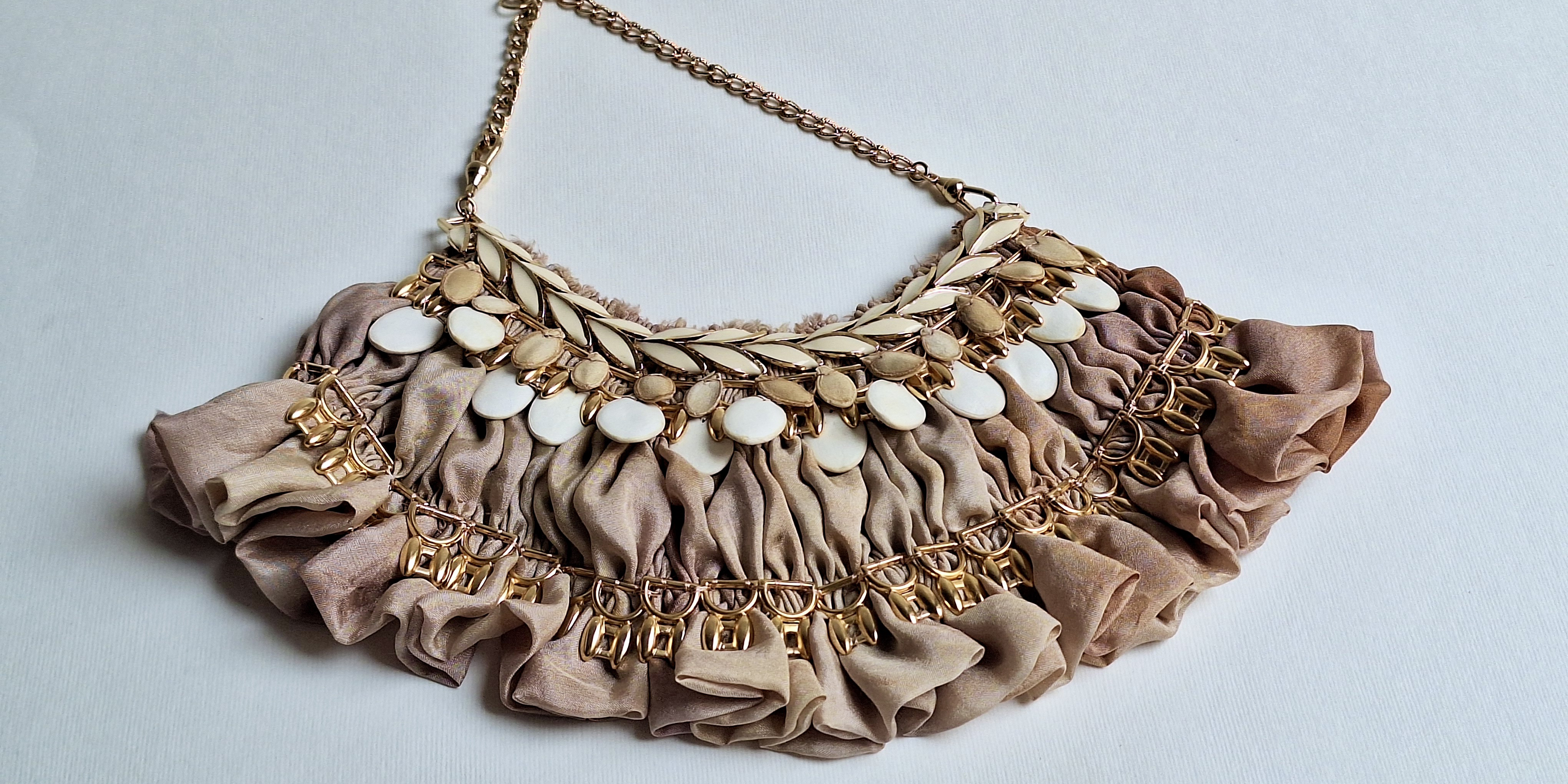 Pieza joya Collar de To be continued